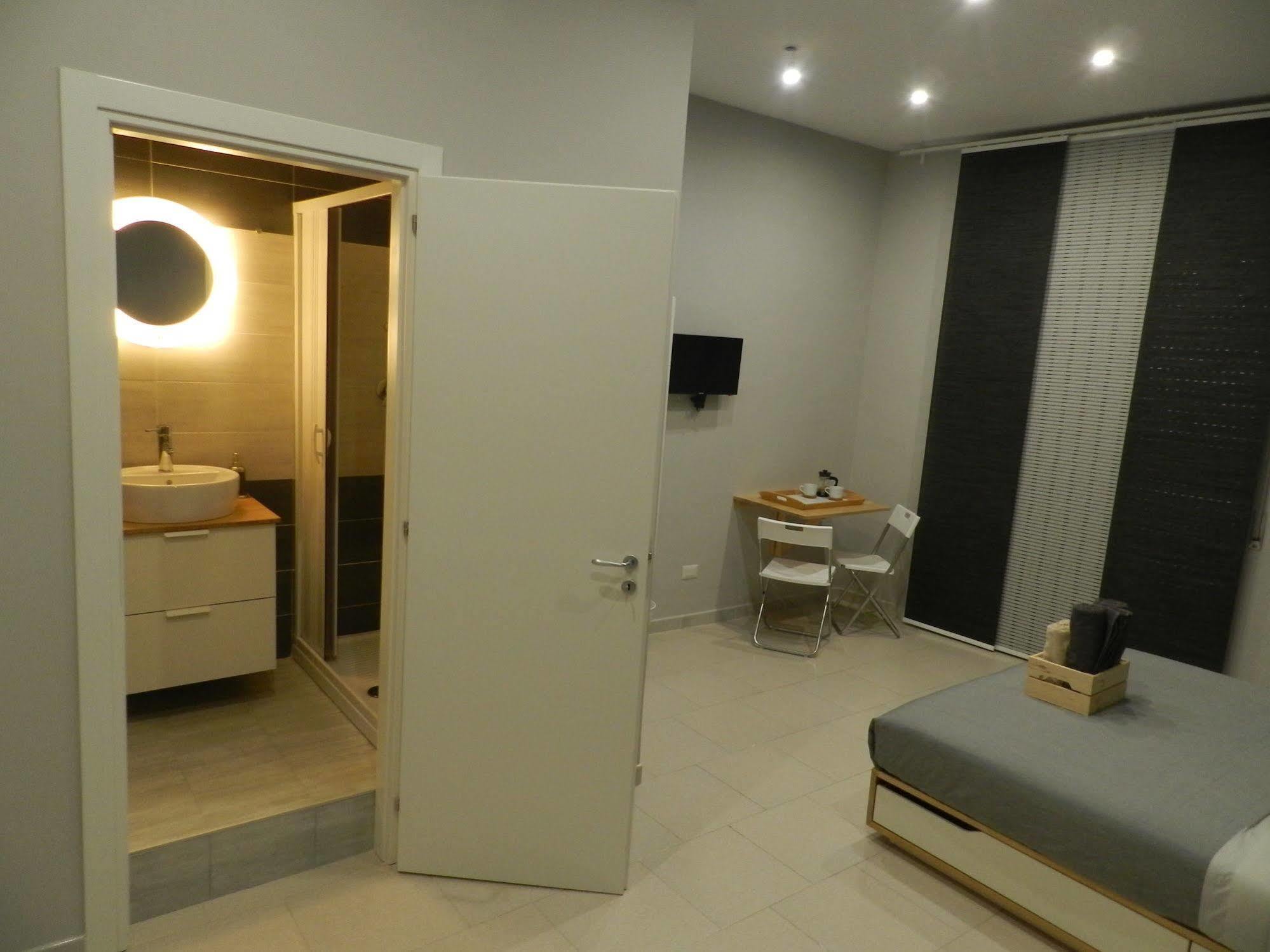Mola Rooms เนเปิลส์ ภายนอก รูปภาพ