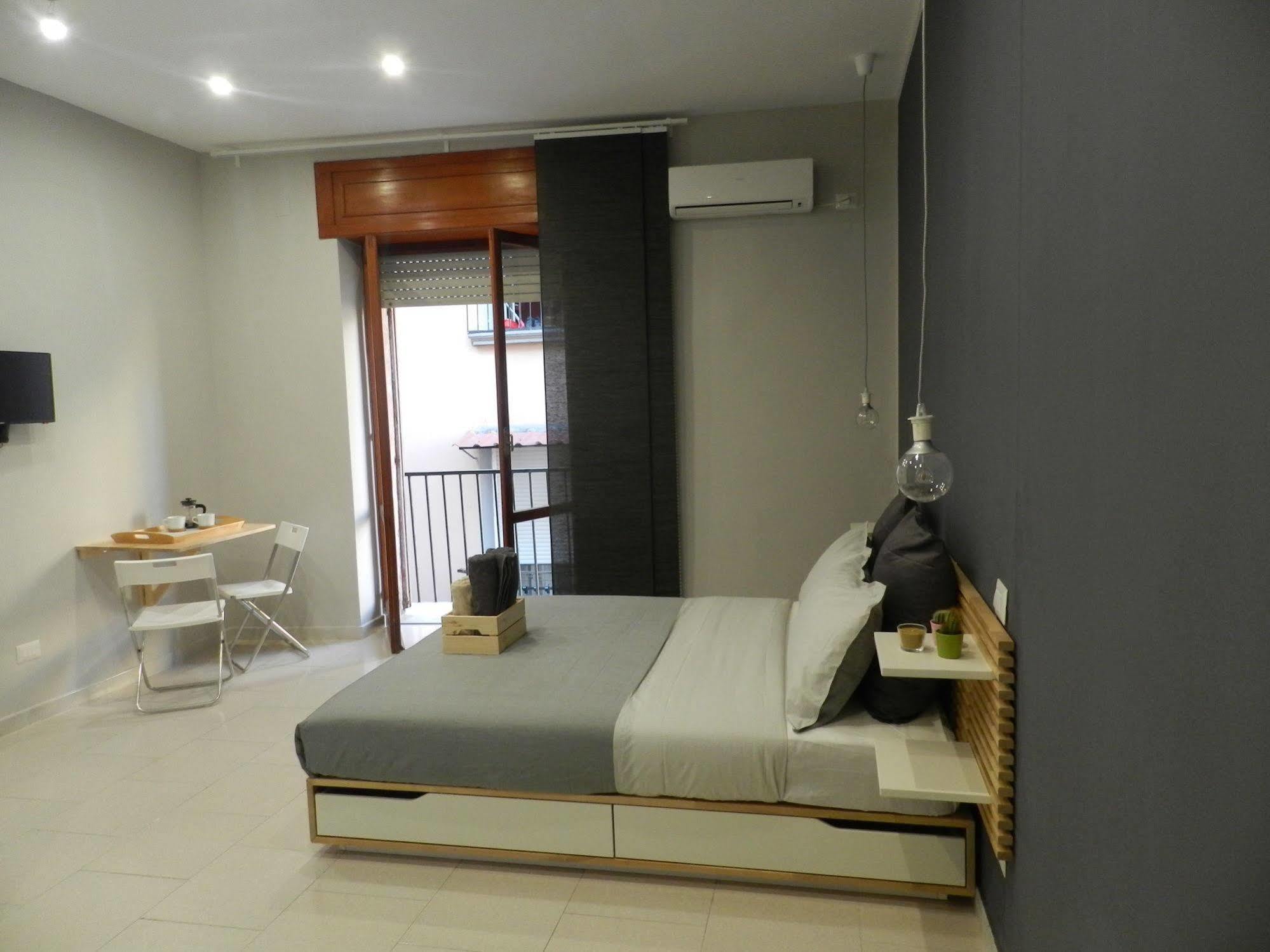 Mola Rooms เนเปิลส์ ภายนอก รูปภาพ
